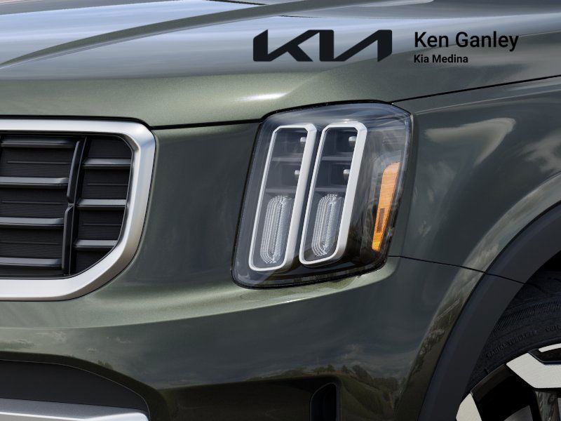 2025 Kia Telluride S photo 8