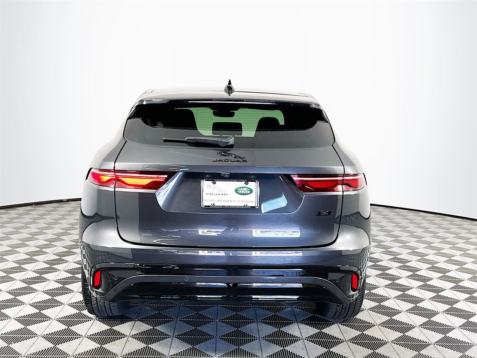 2026 Jaguar F-PACE P250 R-Dynamic S photo 4