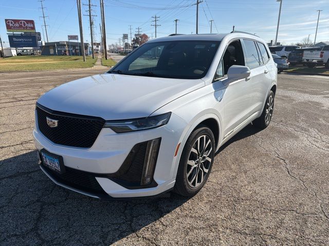 2021 Cadillac XT6 Sport photo 2