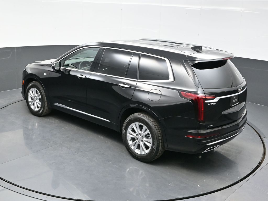 2025 Cadillac XT6 Luxury photo 31