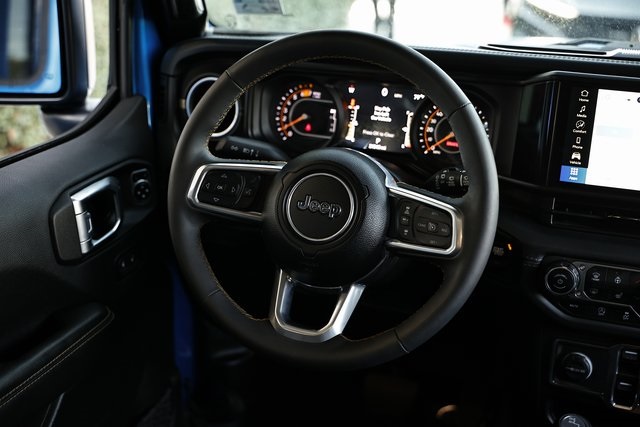 2024 Jeep Wrangler Sahara photo 35