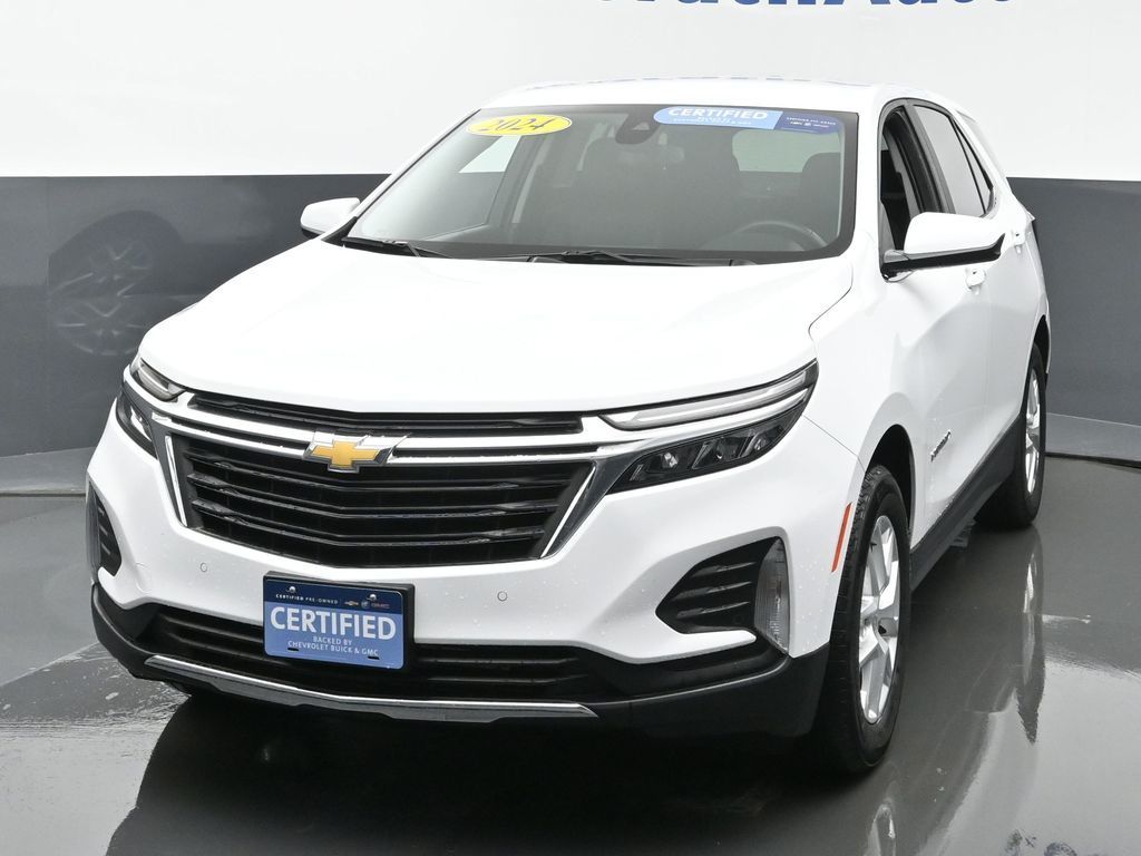 2024 Chevrolet Equinox LT photo 3