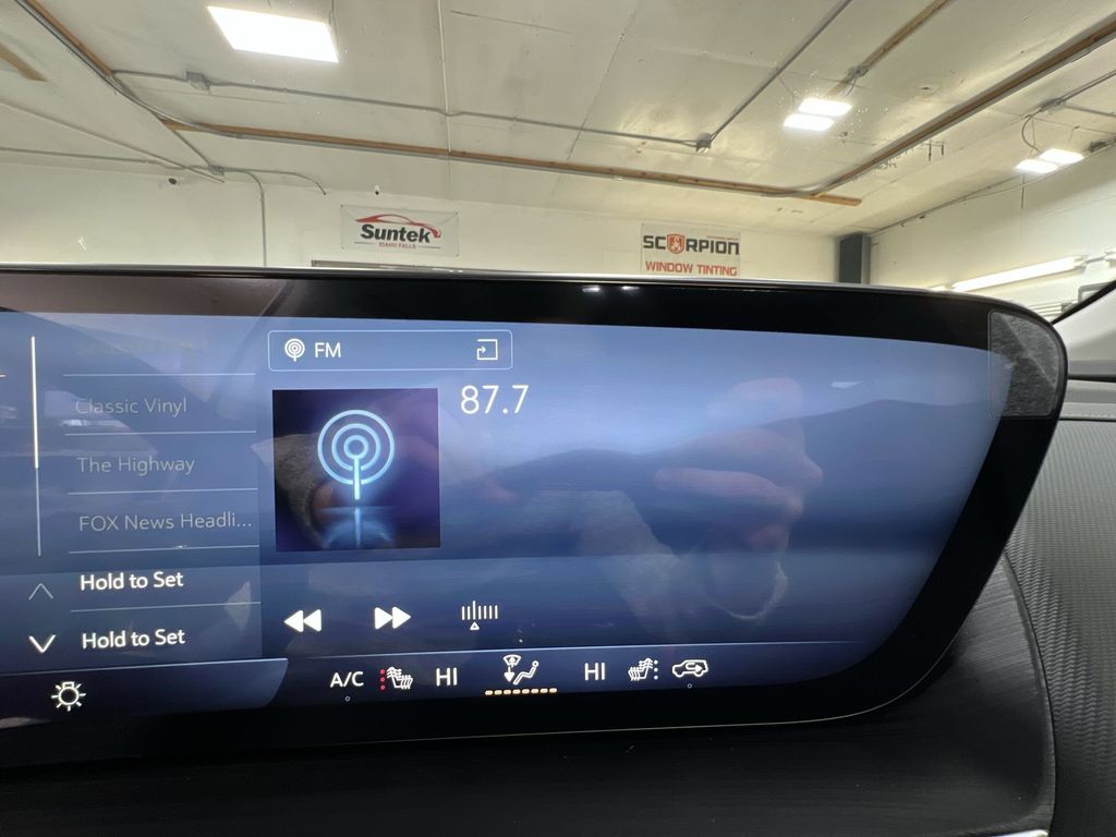 2025 Buick Envision Preferred photo 12