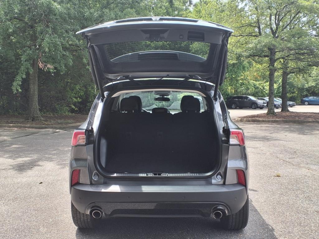 2022 Ford Escape SEL photo 8