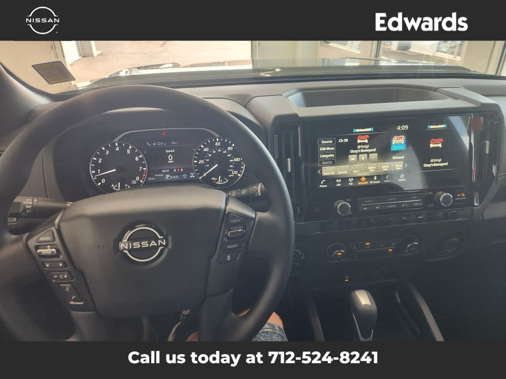 2026 Nissan Frontier SV photo 18