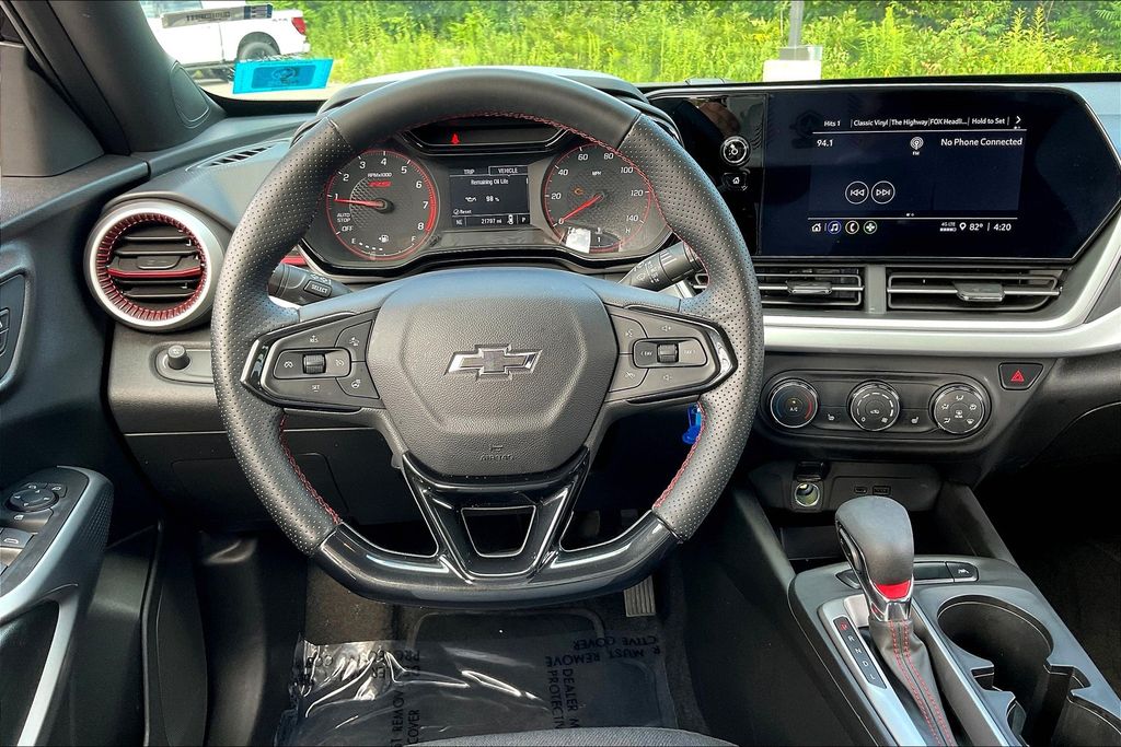 2024 Chevrolet Trax photo 16