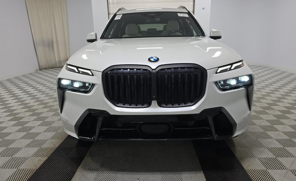 2023 Bmw X7 xDrive40i photo 2