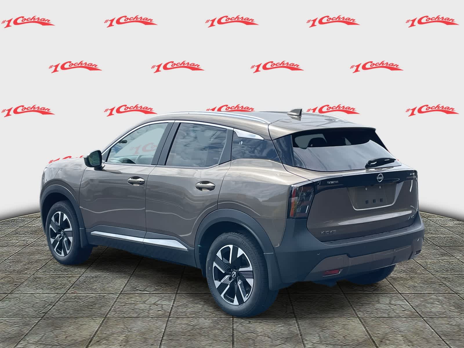 2025 Nissan Kicks SV photo 4