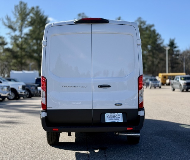 2025 Ford Transit Cargo Van photo 4