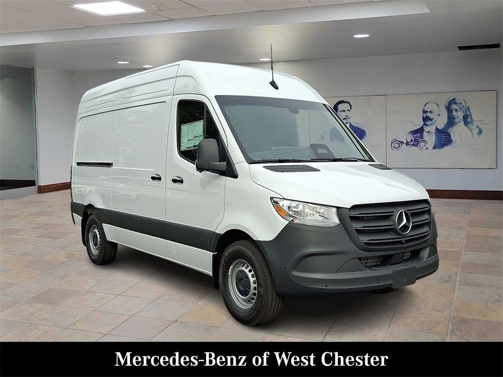 2026 Mercedes-Benz Sprinter Cargo Van Base's photo