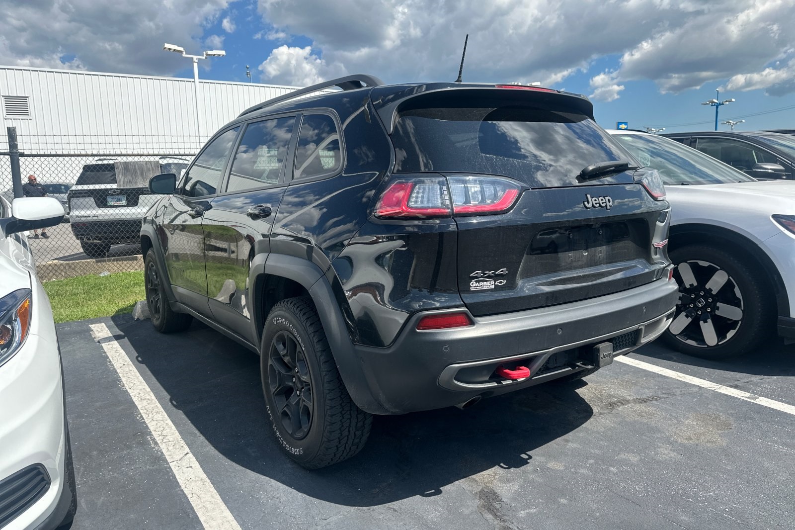 2019 Jeep Cherokee Trailhawk photo 3