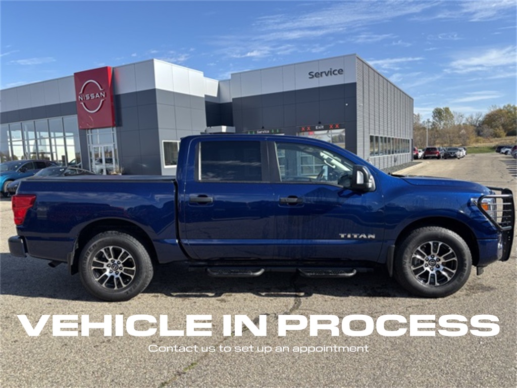 Used 2023 Nissan Titan SV with VIN 1N6AA1ED0PN101729 for sale in Rochester, Minnesota