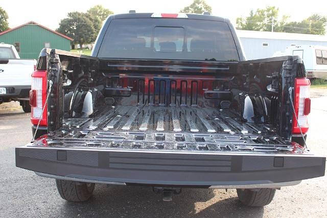 2023 Ford F-150 Lariat photo 12