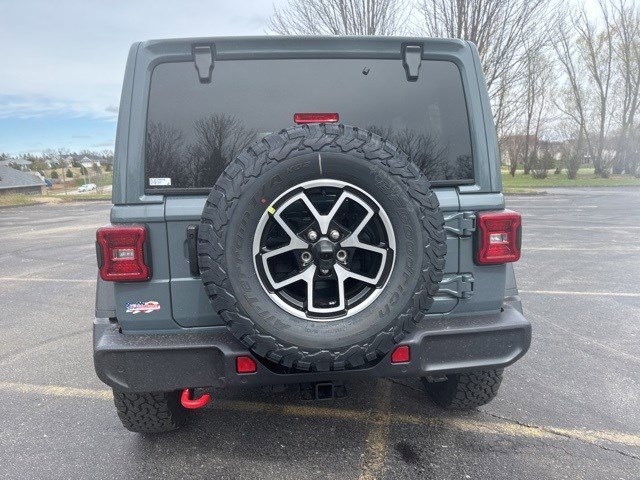 2025 Jeep Wrangler Rubicon photo 4