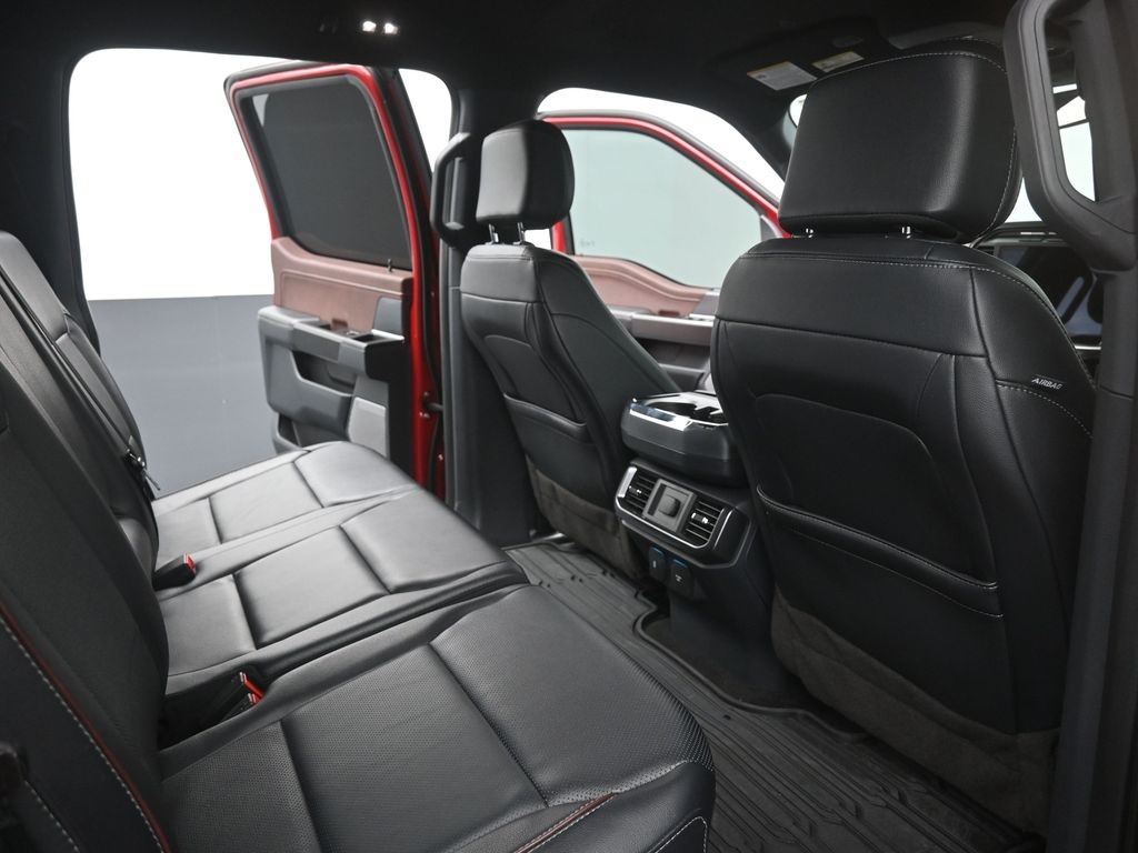 2023 Ford F-150 Lariat photo 13