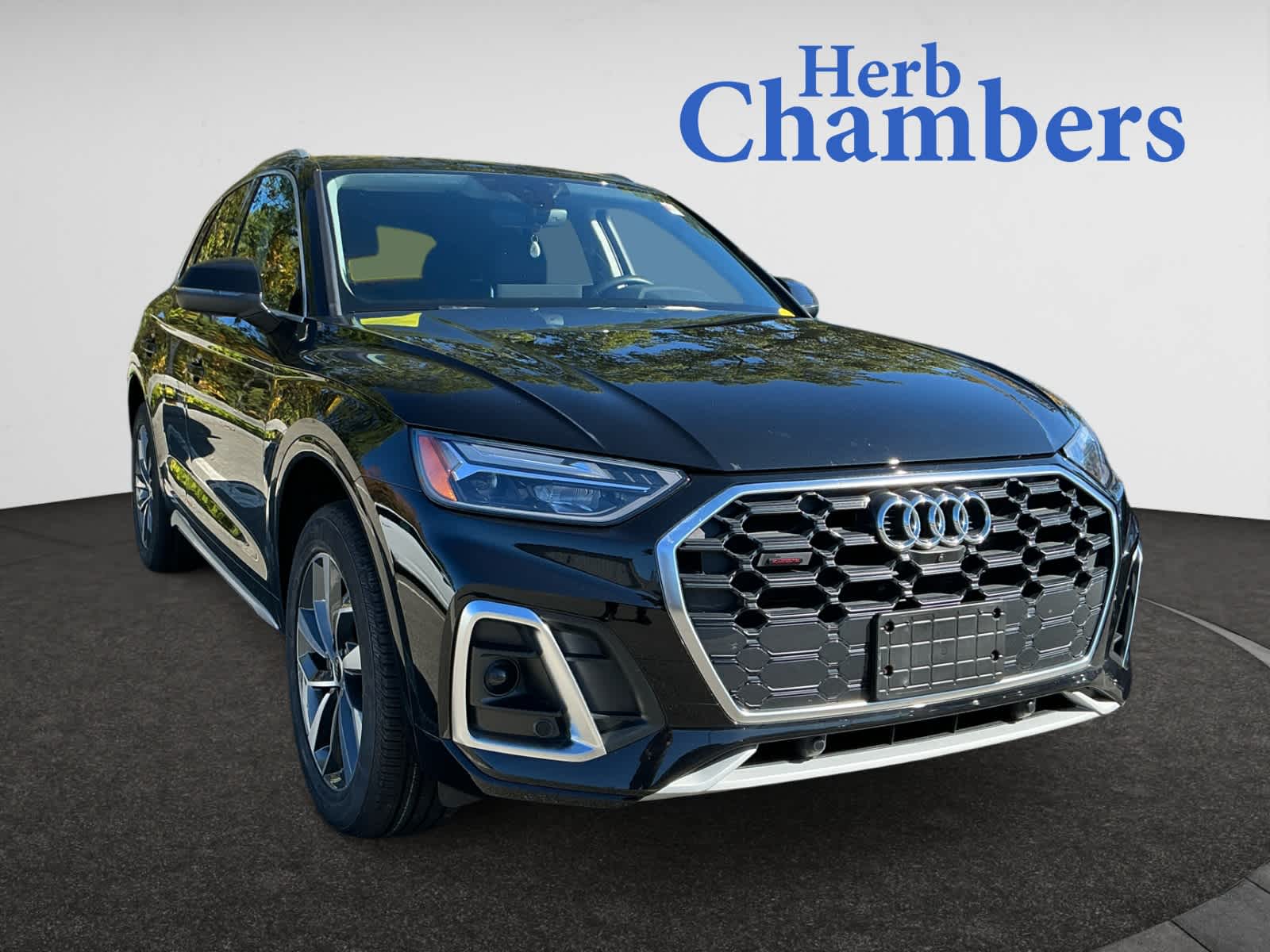 2023 Audi Q5 Premium Plus's photo