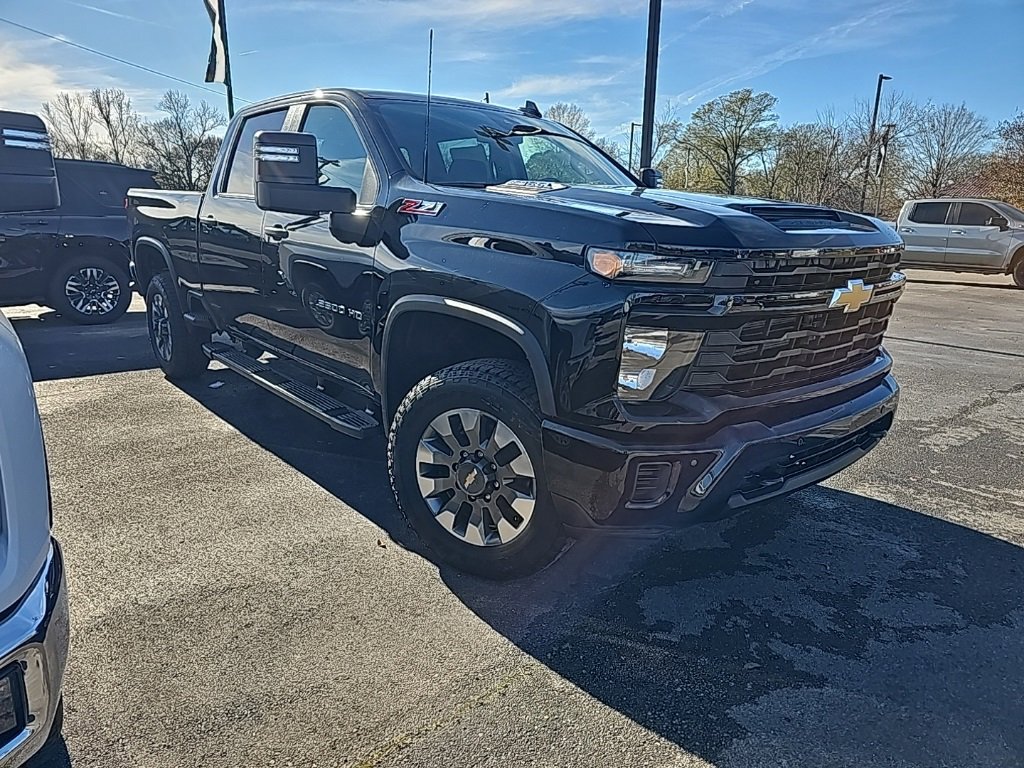 2026 Chevrolet Silverado 2500HD Custom's photo