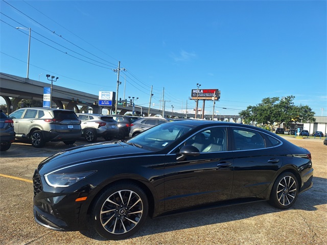 2023 Hyundai Sonata Limited photo 9