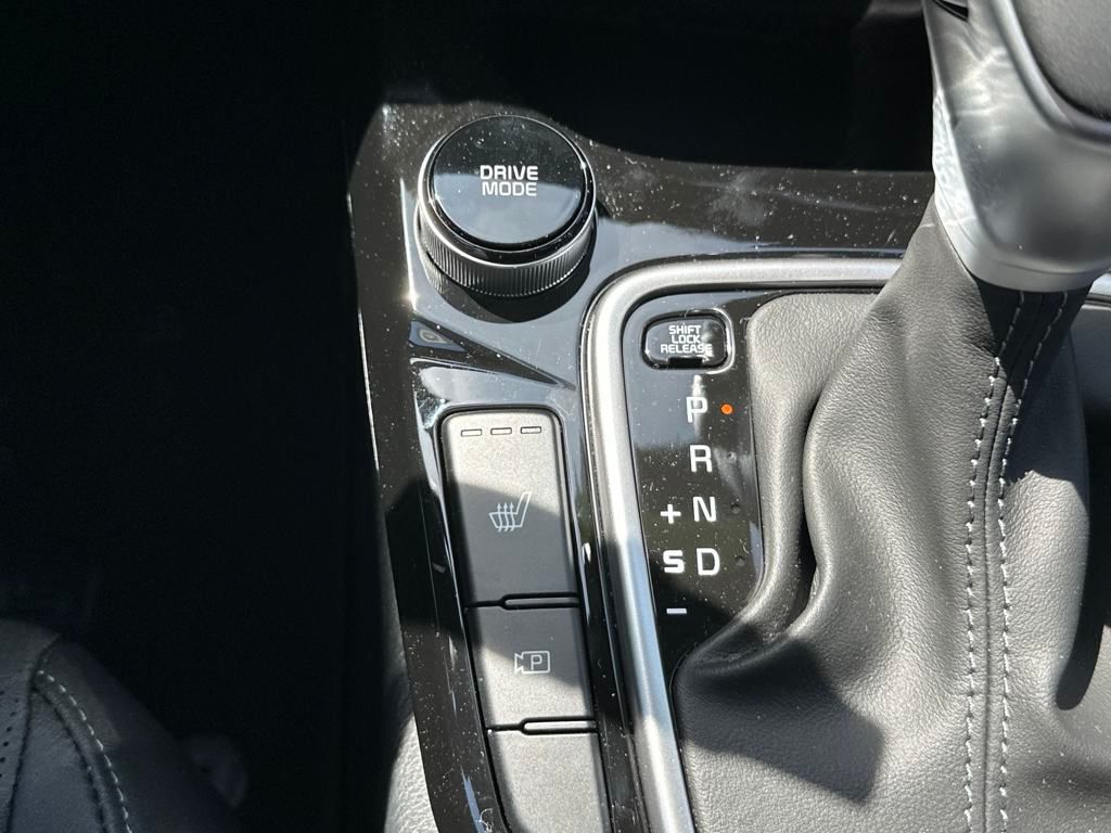 2024 Kia Seltos SX photo 20