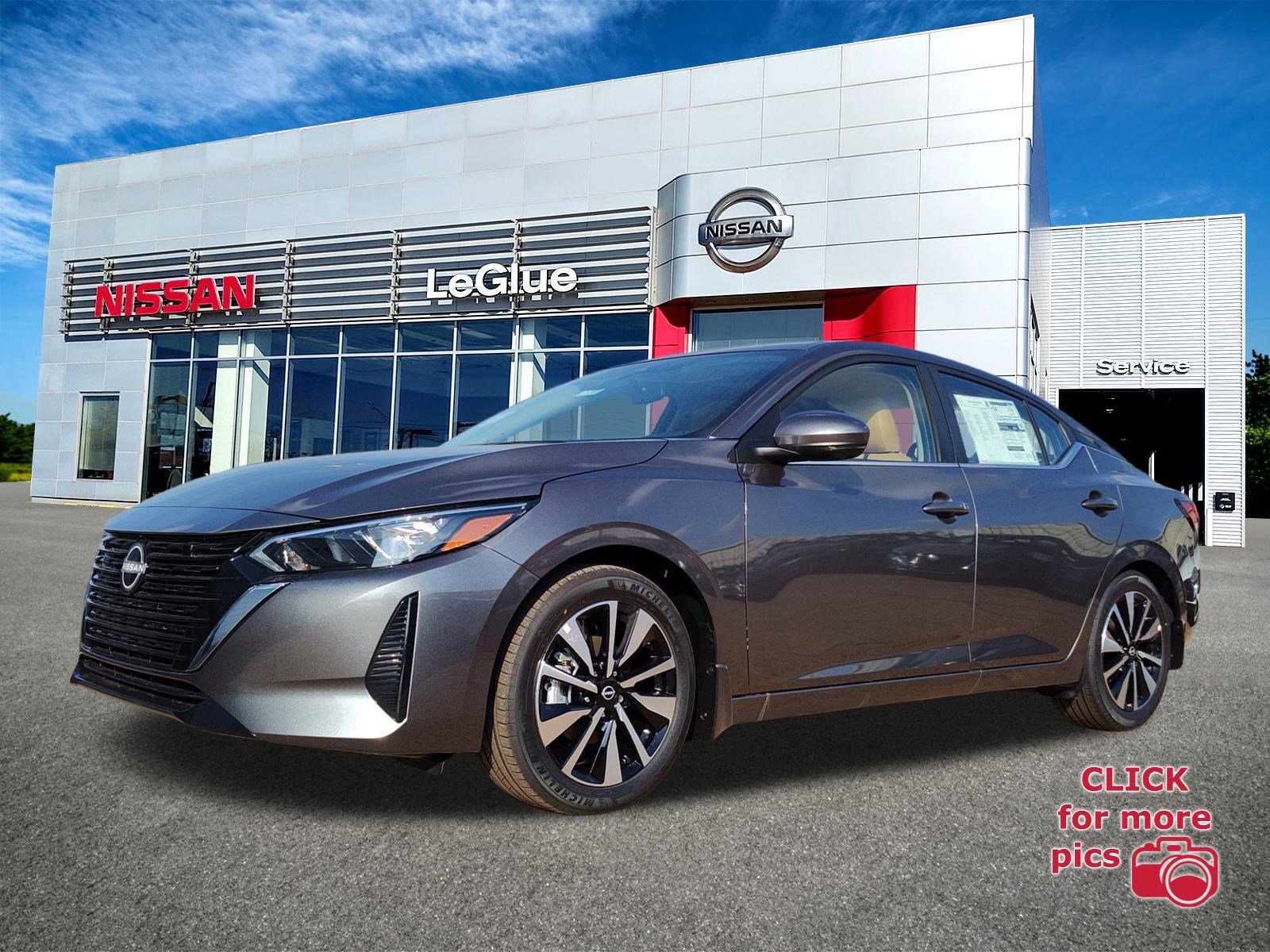 2025 Nissan Sentra SV's photo