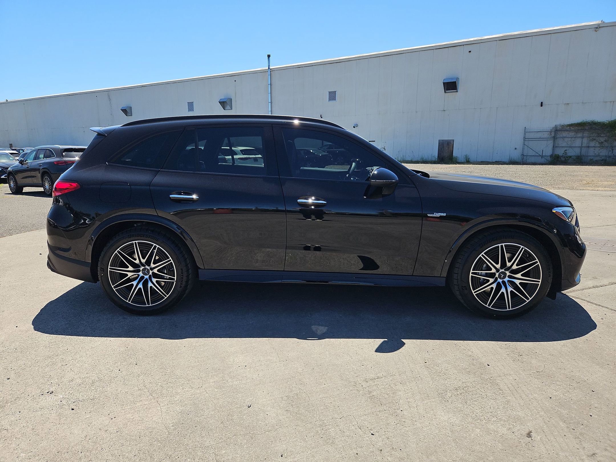 2025 Mercedes Benz GLC AMG 43 4MATIC photo 2