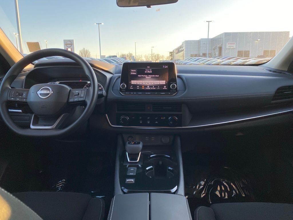 2025 Nissan Rogue S photo 20