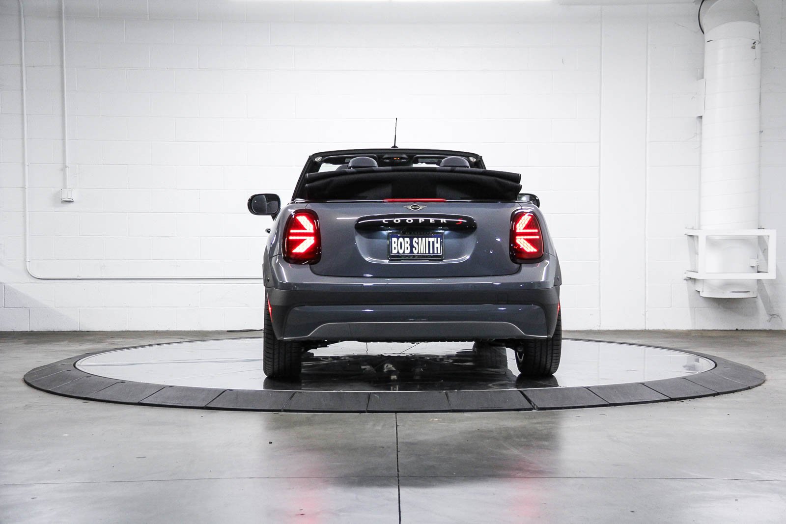 2026 Mini Cooper Convertible Iconic photo 10
