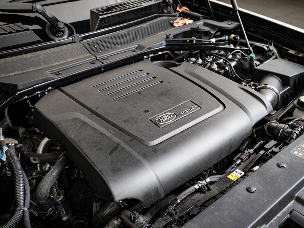 2024 Land Rover Defender 110 S photo 35