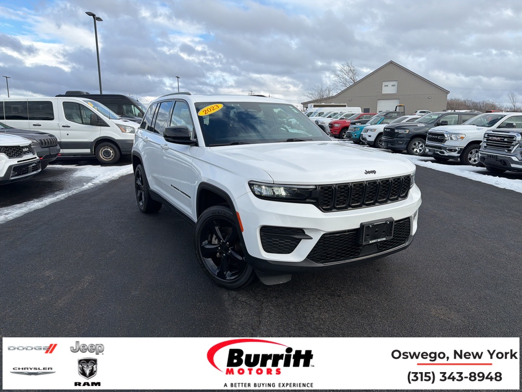 2023 Jeep Grand Cherokee Altitude's photo