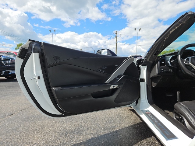 2015 Chevrolet Corvette Stingray Z51 3LT photo 19