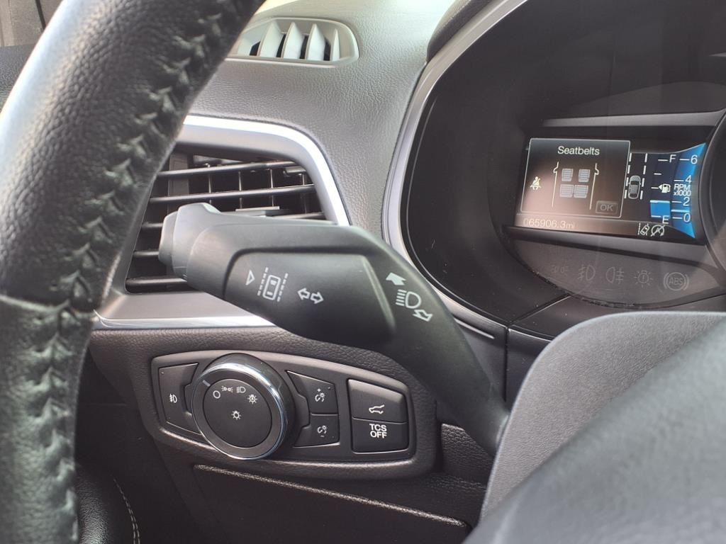 2022 Ford Edge Titanium photo 26