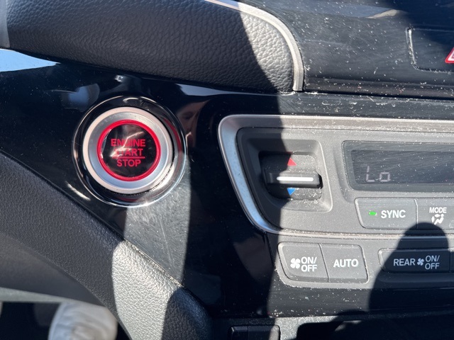 2023 Honda Ridgeline Black Edition photo 32