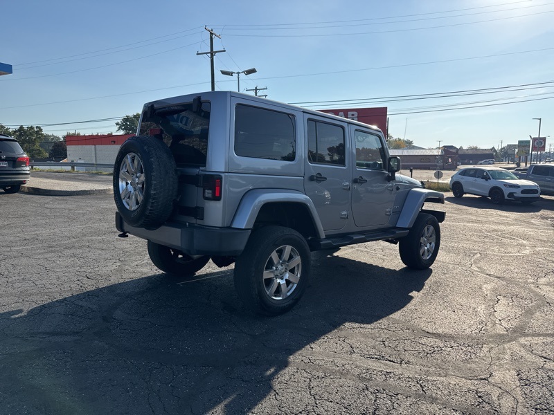 2016 Jeep Wrangler Unlimited Sahara photo 7