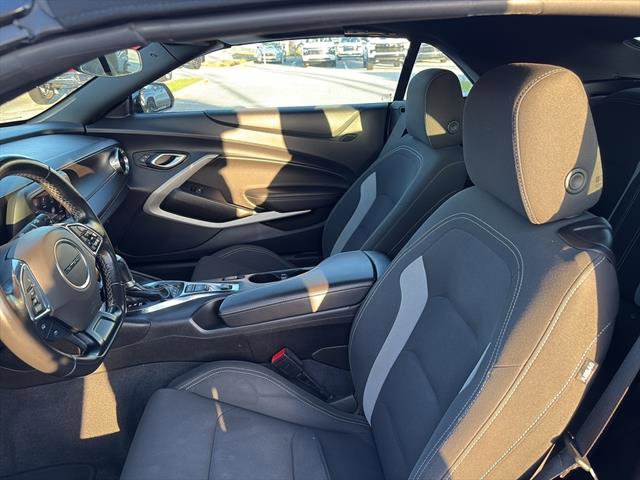 2023 Chevrolet Camaro 1LT photo 14