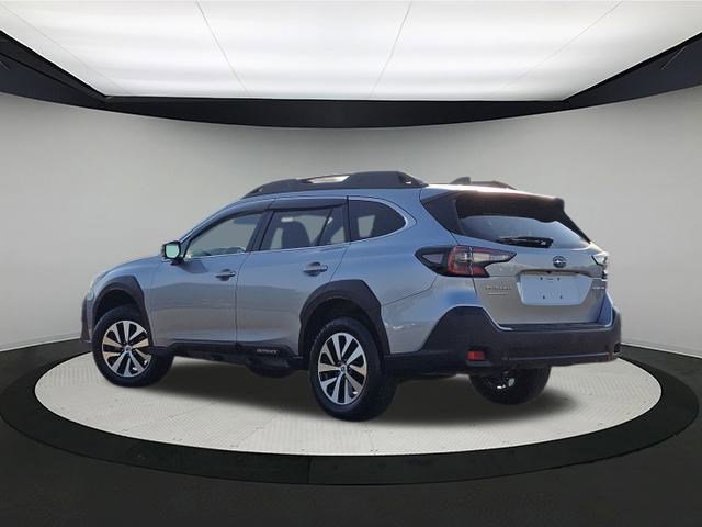 2023 Subaru Outback Premium photo 3