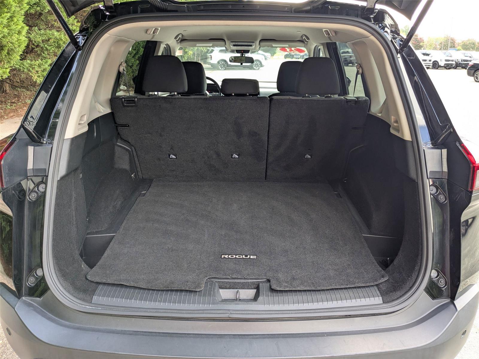 2023 Nissan Rogue SV photo 28