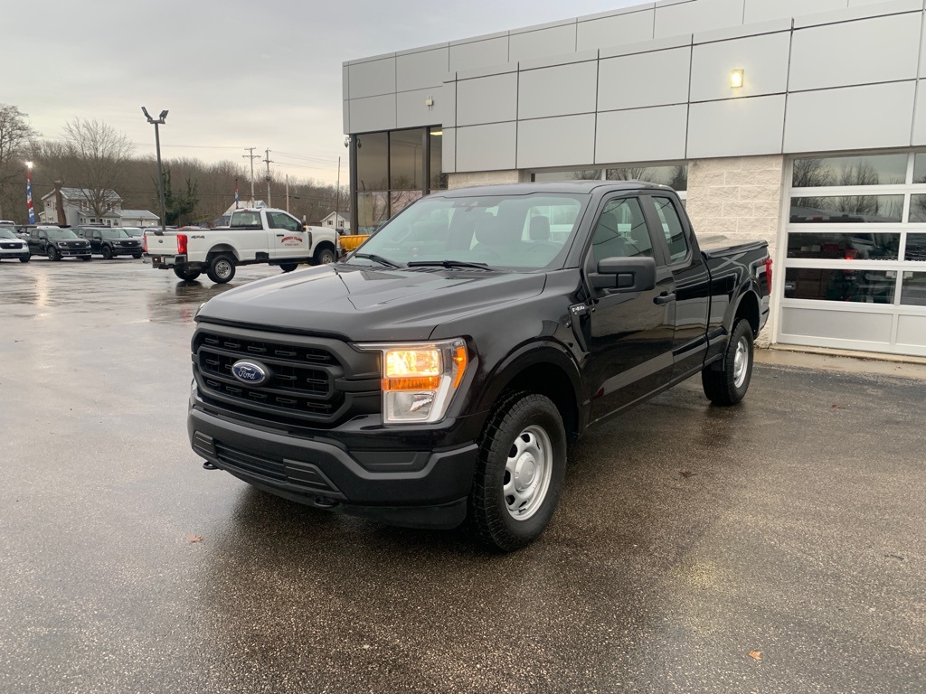 2021 Ford F-150 XL's photo