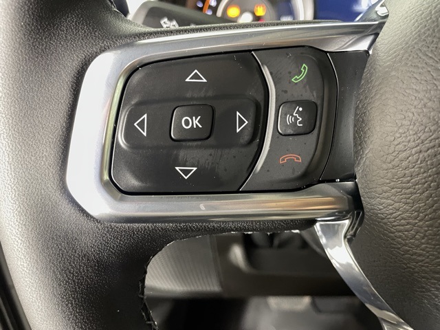 2025 Jeep Wrangler Sahara photo 22