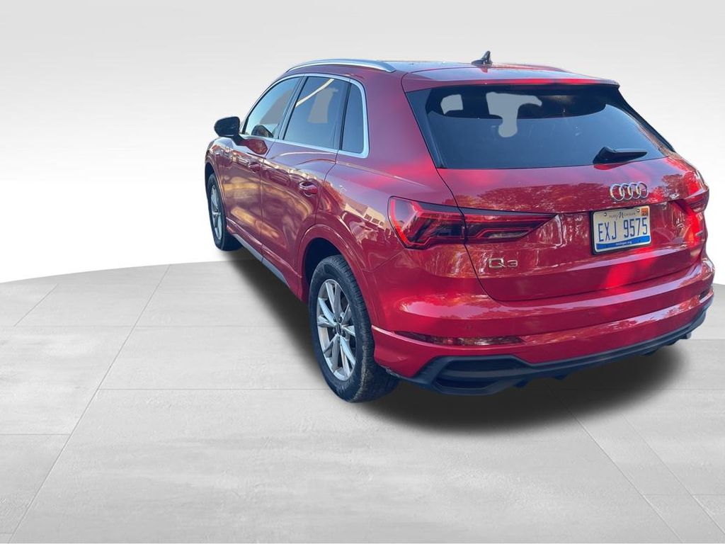 2025 Audi Q3 Premium S line photo 3