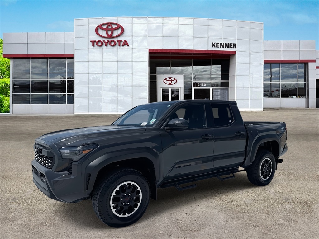 2024 Toyota Tacoma TRD Off-Road photo 2