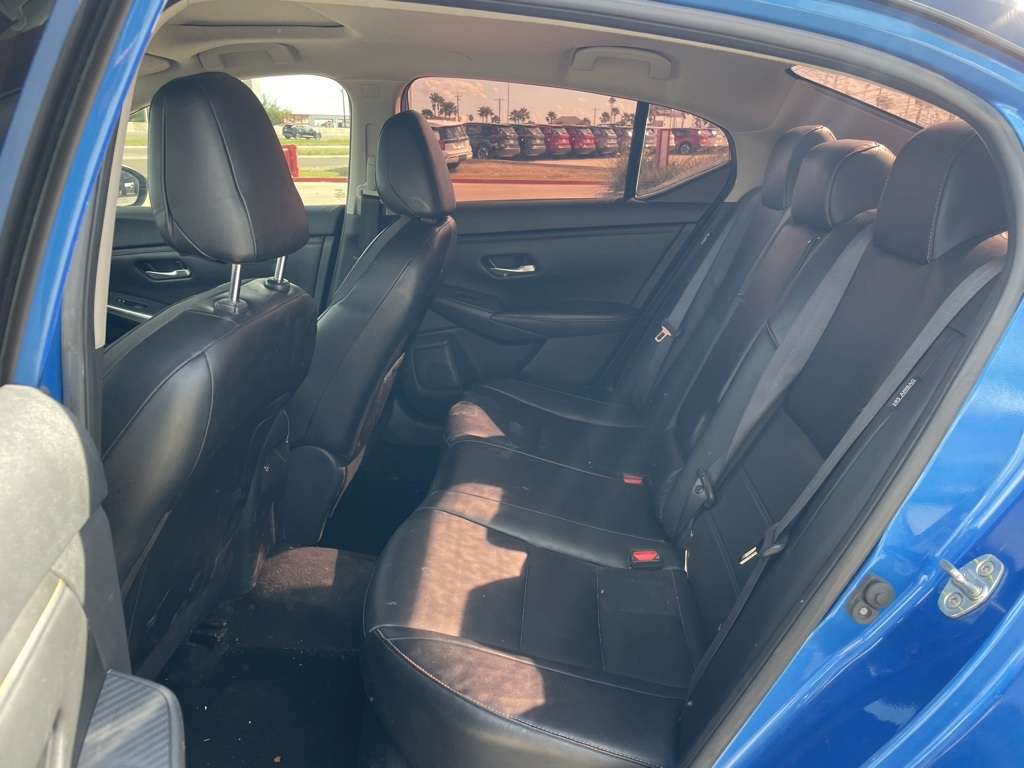 2022 Nissan Sentra SR photo 16