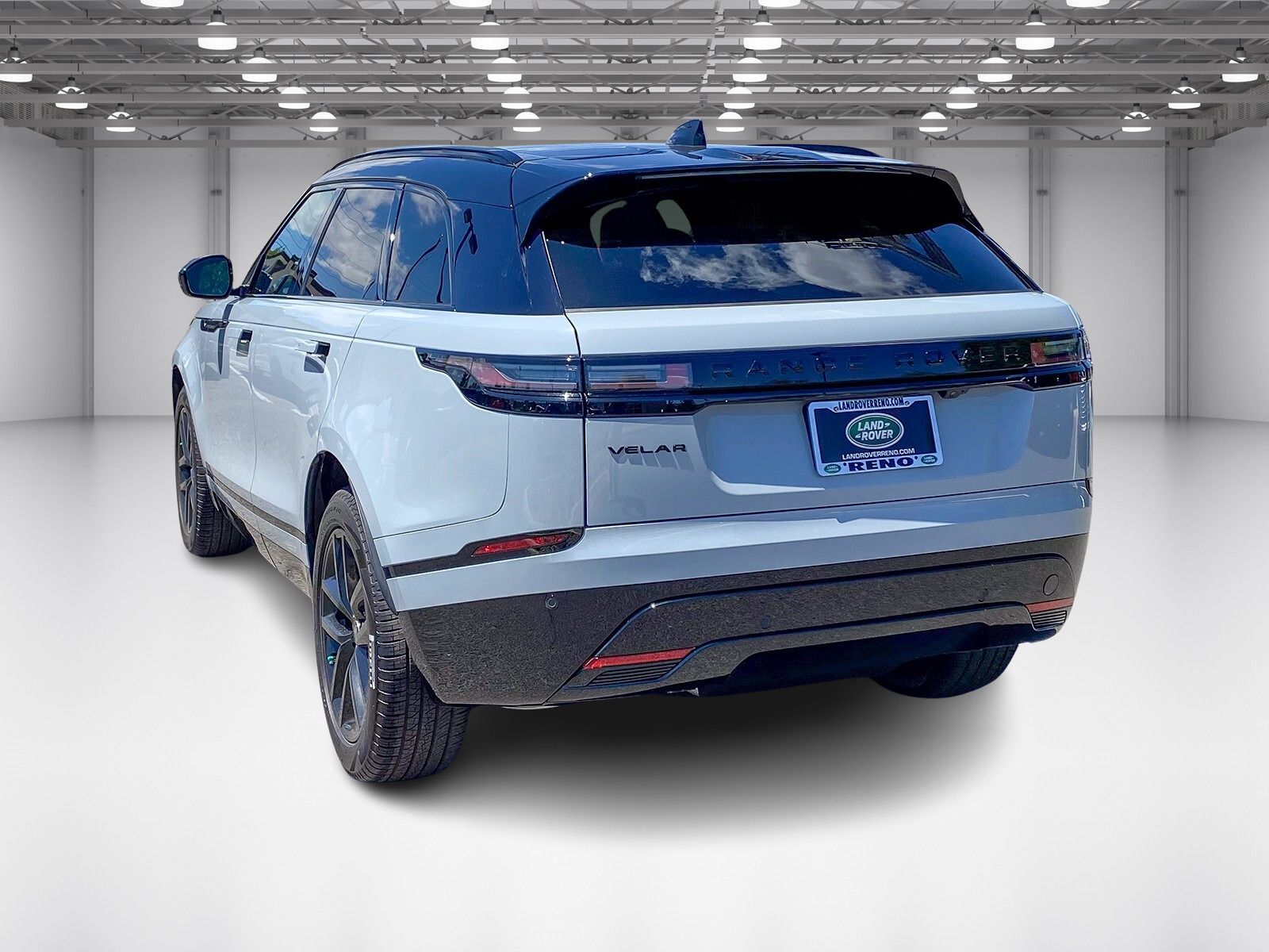 2025 Land Rover Range Rover Velar SE photo 3