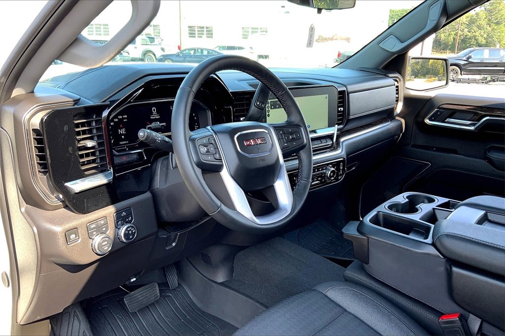 2024 Gmc Sierra 1500 Elevation photo 13
