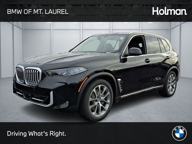 2026 BMW X5 50e's photo