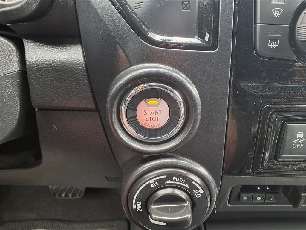 2024 Nissan Titan PRO-4X photo 23