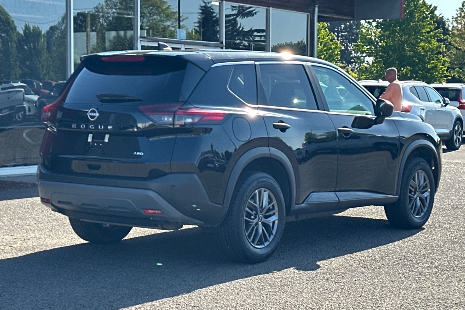 2023 Nissan Rogue S photo 2