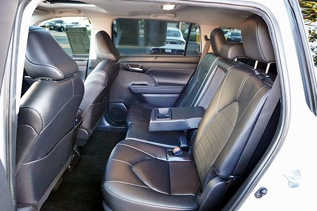 Used 2024 White Toyota LE image 16