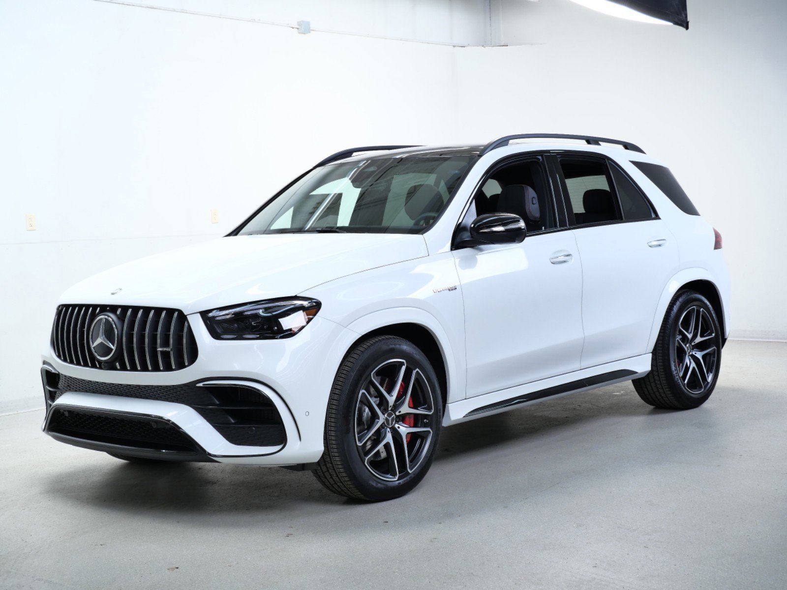 2025 Mercedes Benz GLE 63 S 4MATIC photo 4