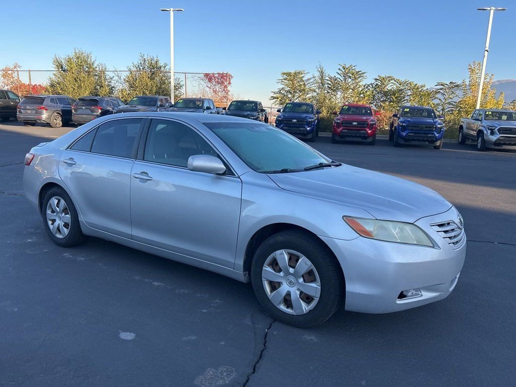 2008 Toyota Camry LE photo 3