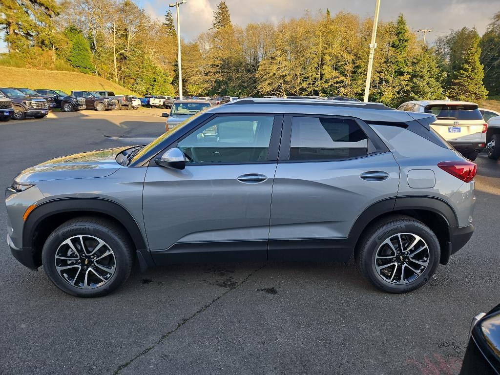 2025 Chevrolet Trailblazer LT photo 5